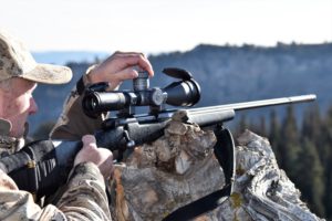 Best Binoculars for Hunting Out West