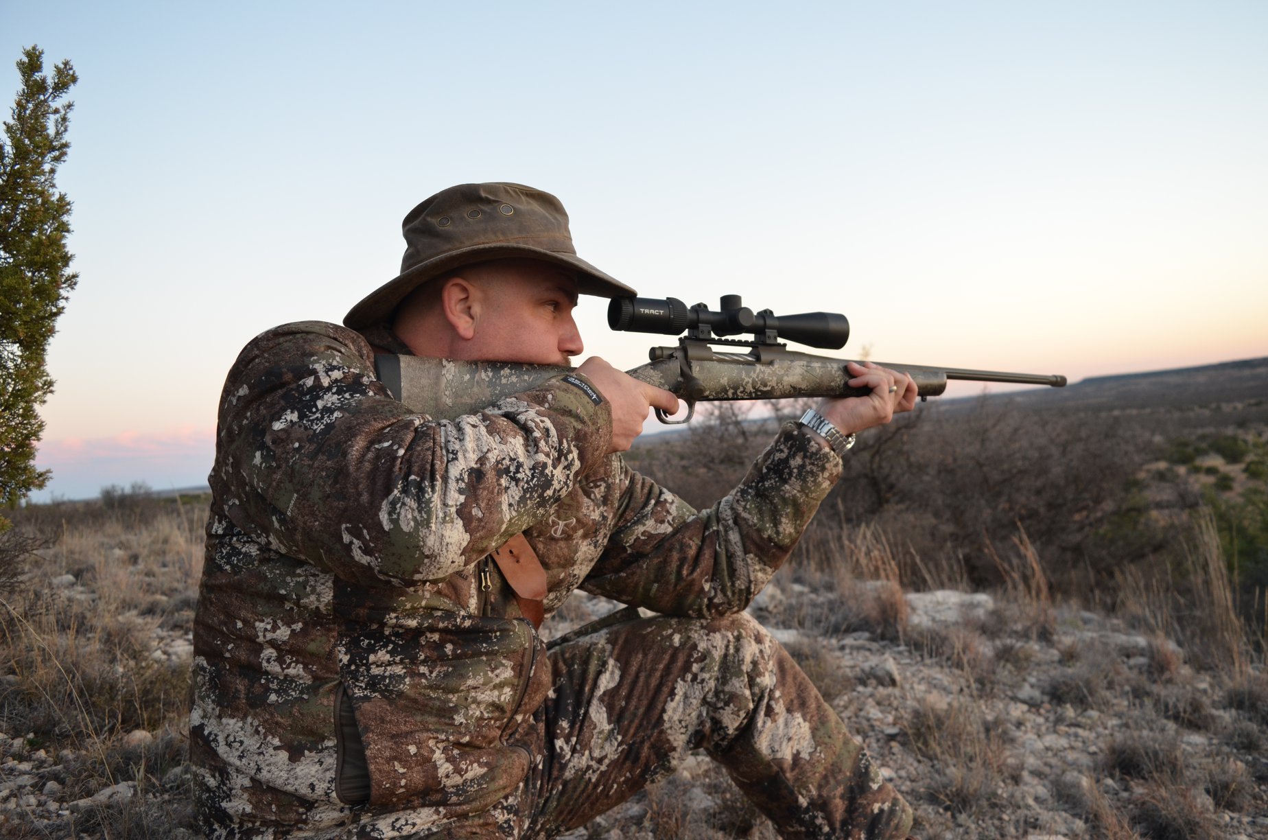 Choosing the Best Rifle Scope for Deer Hunting